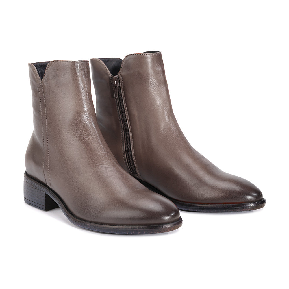 EOS Footwear - CELO #Color_graphite