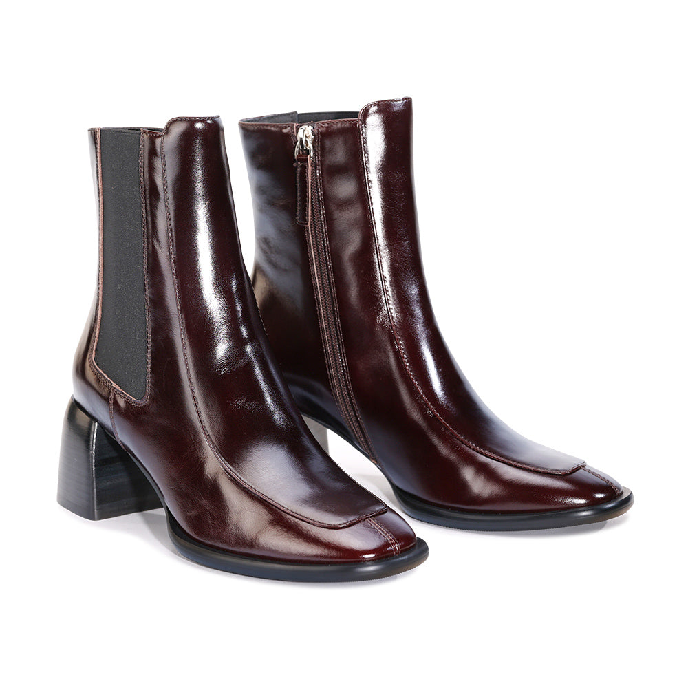EOS Footwear - Charcoal
#color_chestnut