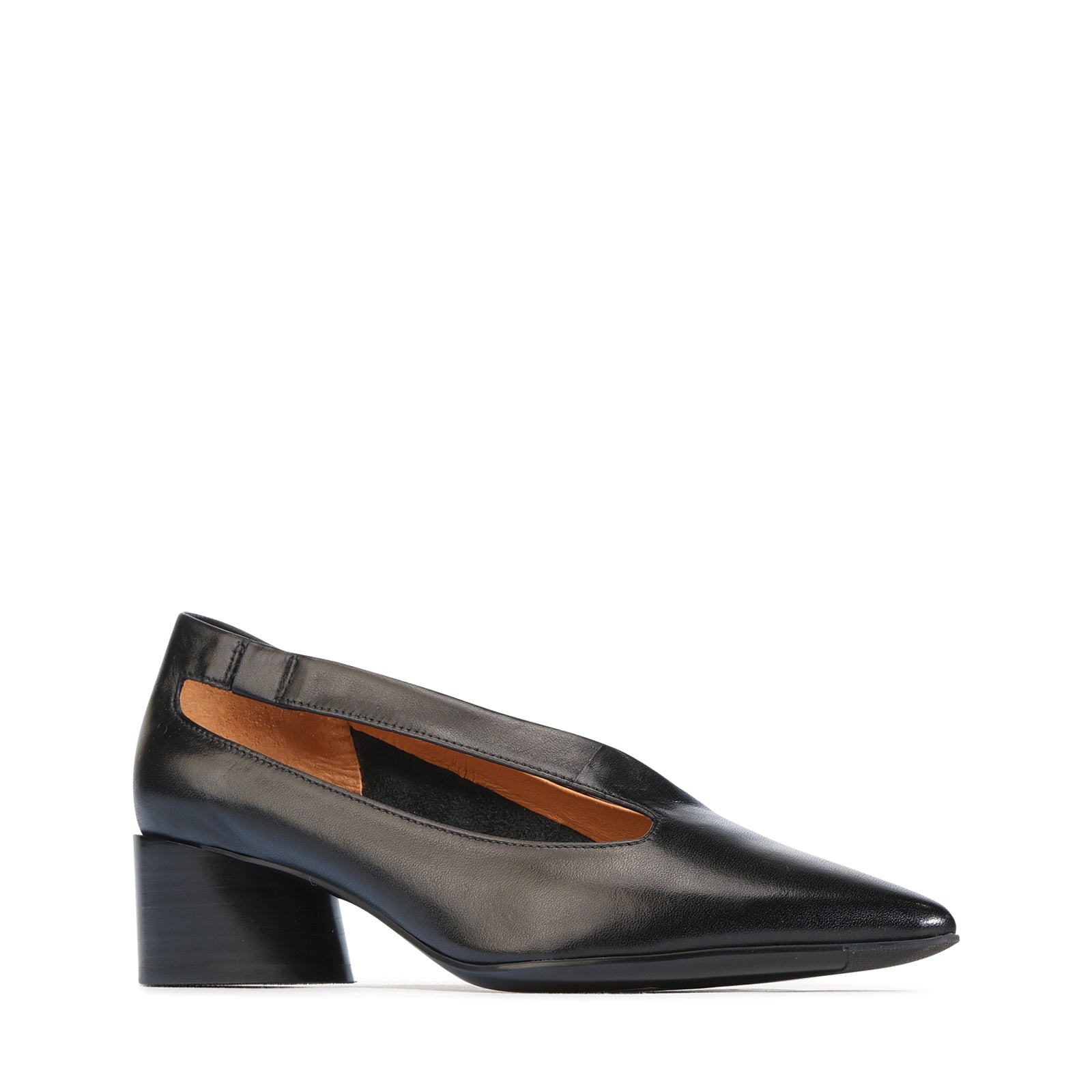 EOS Footwear Hateya Leather Heel in black
#Color_black
