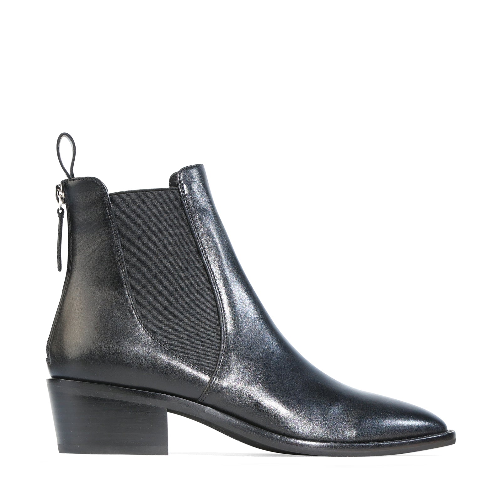 EOS Footwear - ILA
#color_black