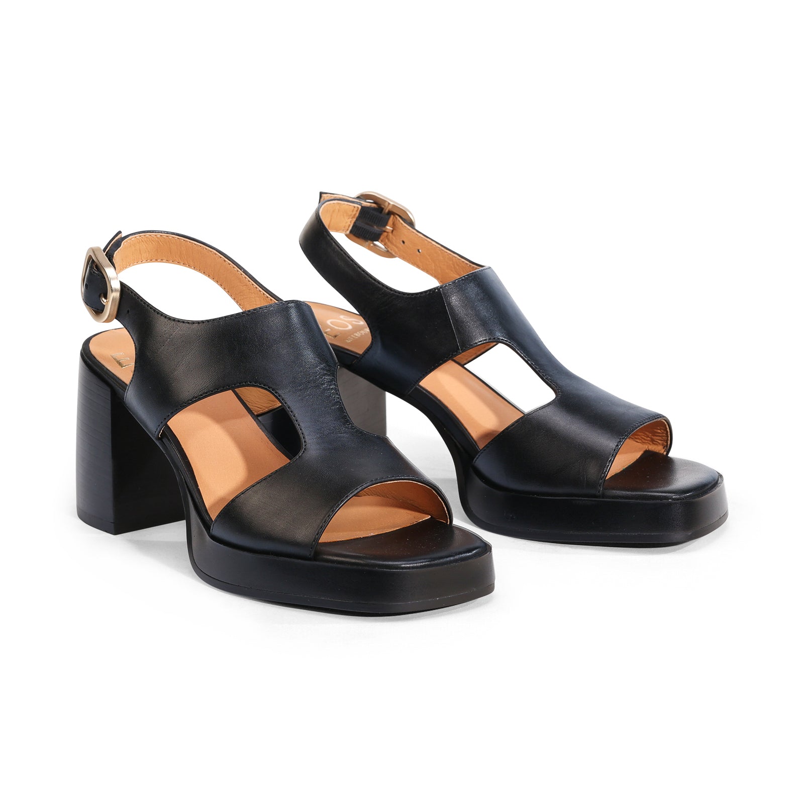 EOS Footwear - IRAIA
#color_black