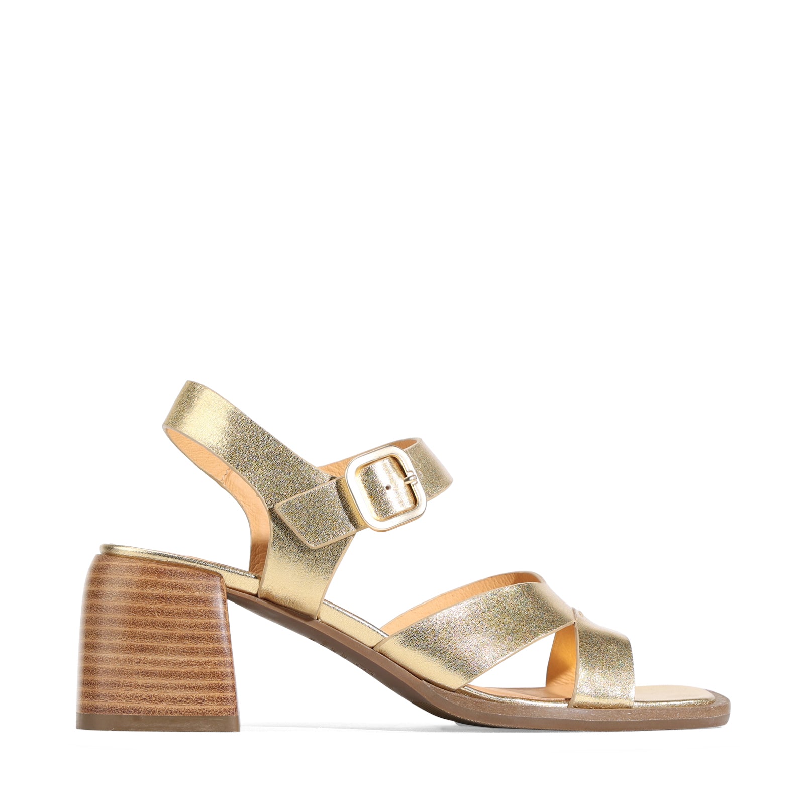 EOS Footwear - ISOKEN
#Color_champagne