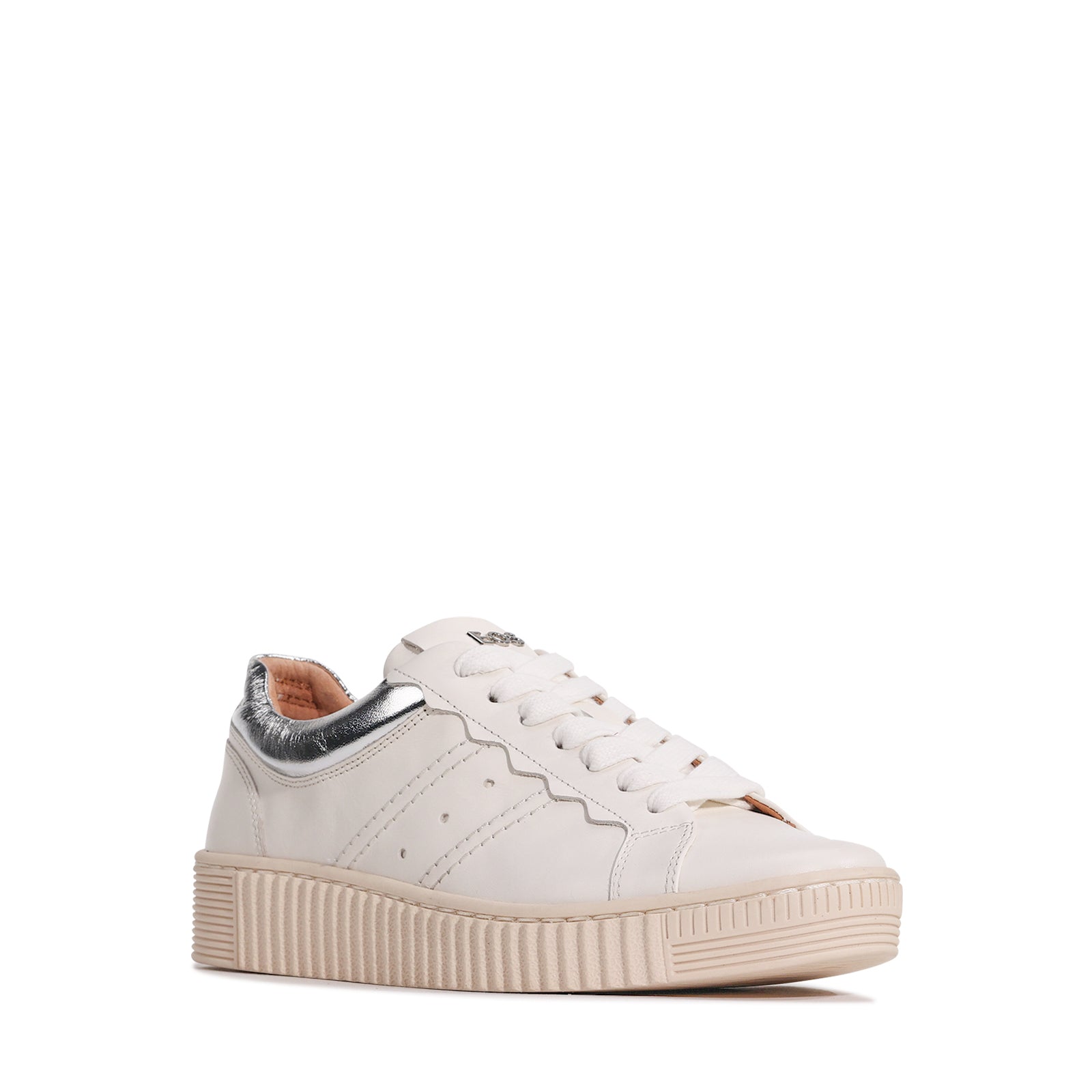 EOS Footwear - JOLIE
#color_bonemetallic