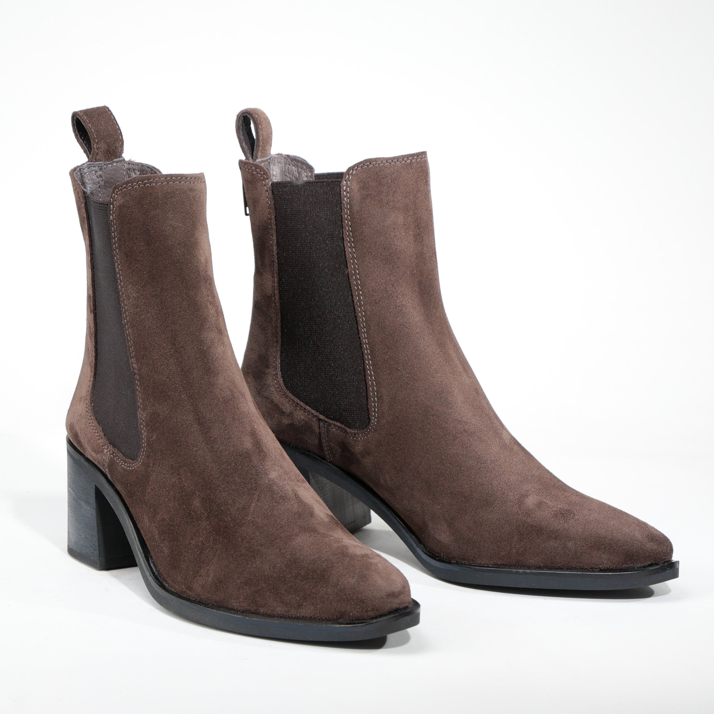 EOS Footwear - Jonie
#color_ebano-suede