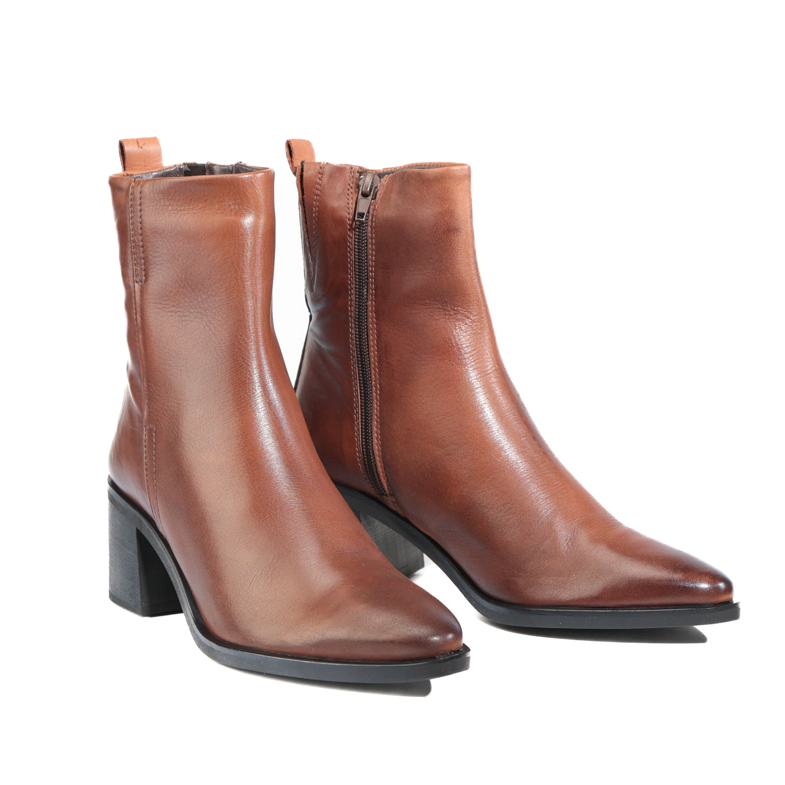 EOS Footwear - JONIER
#color_brandy