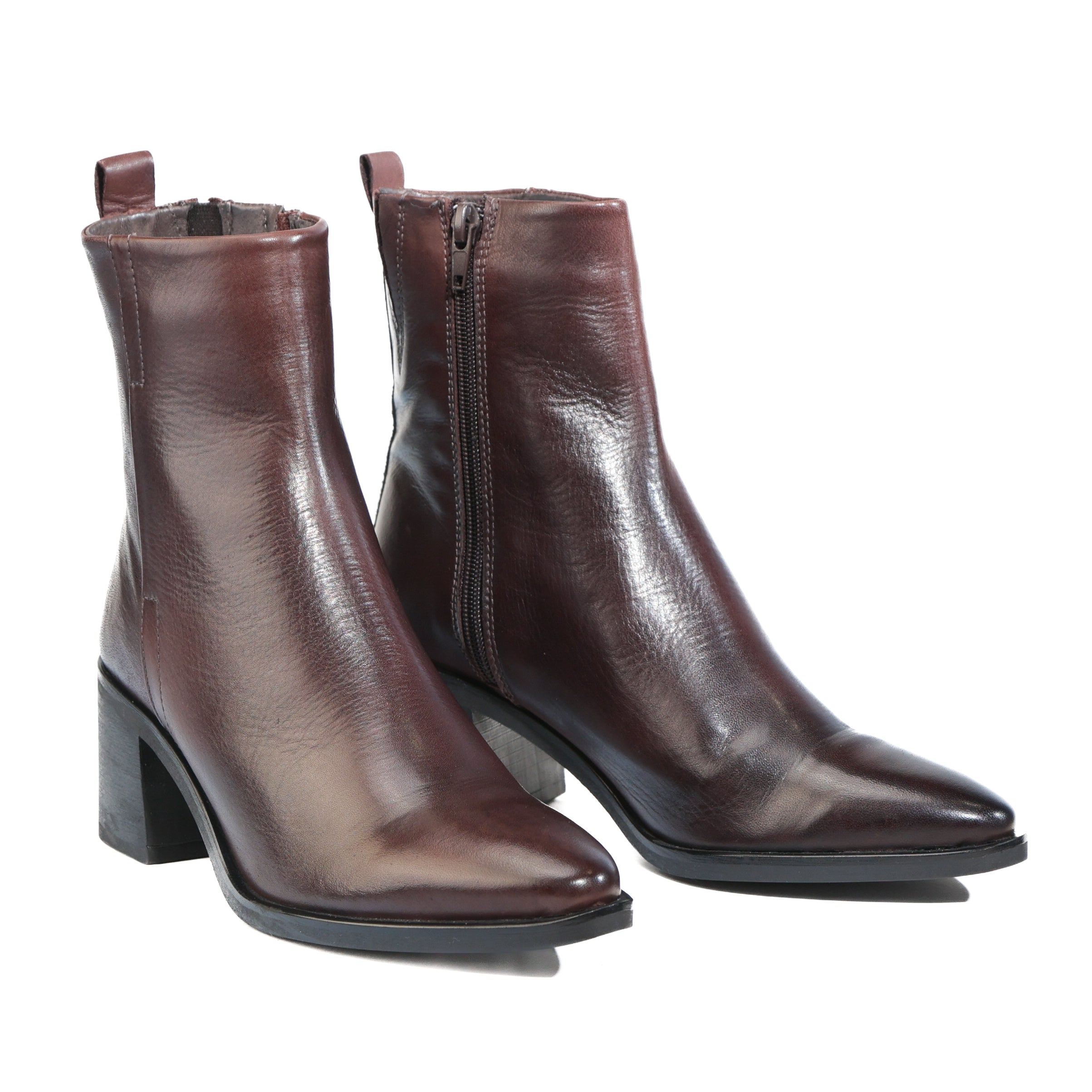 EOS Footwear - JONIER
#color_chestnut