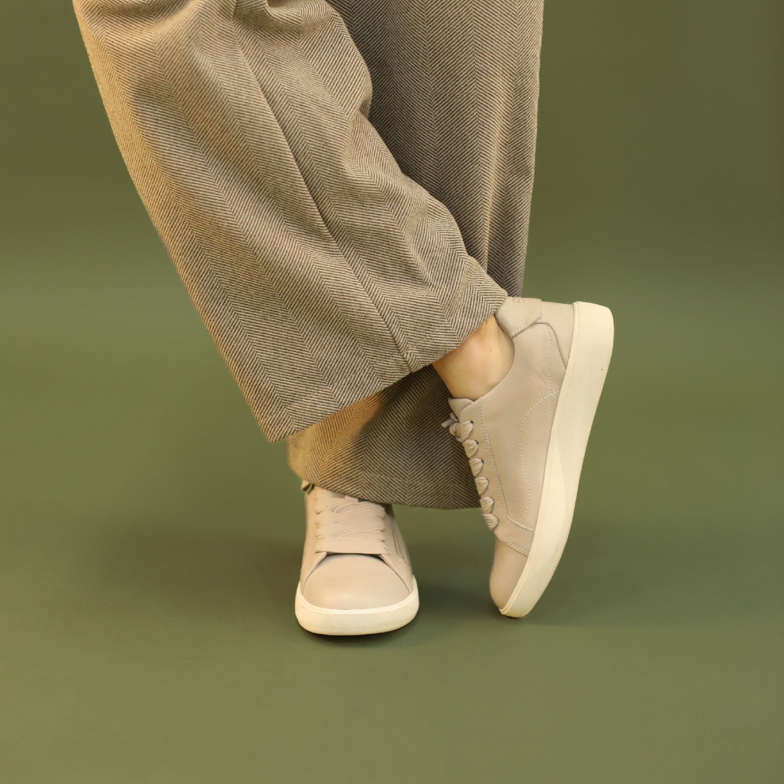 EOS Footwear - NEOMI #Color_stone