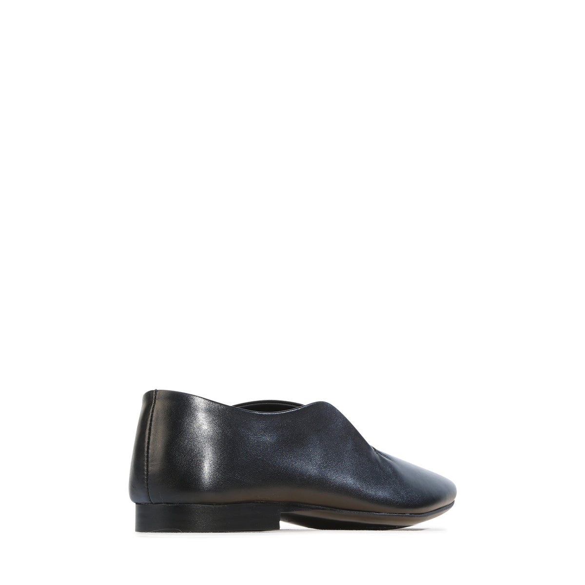 EOS Footwear Tenara Leather Flat in black
#Color_black