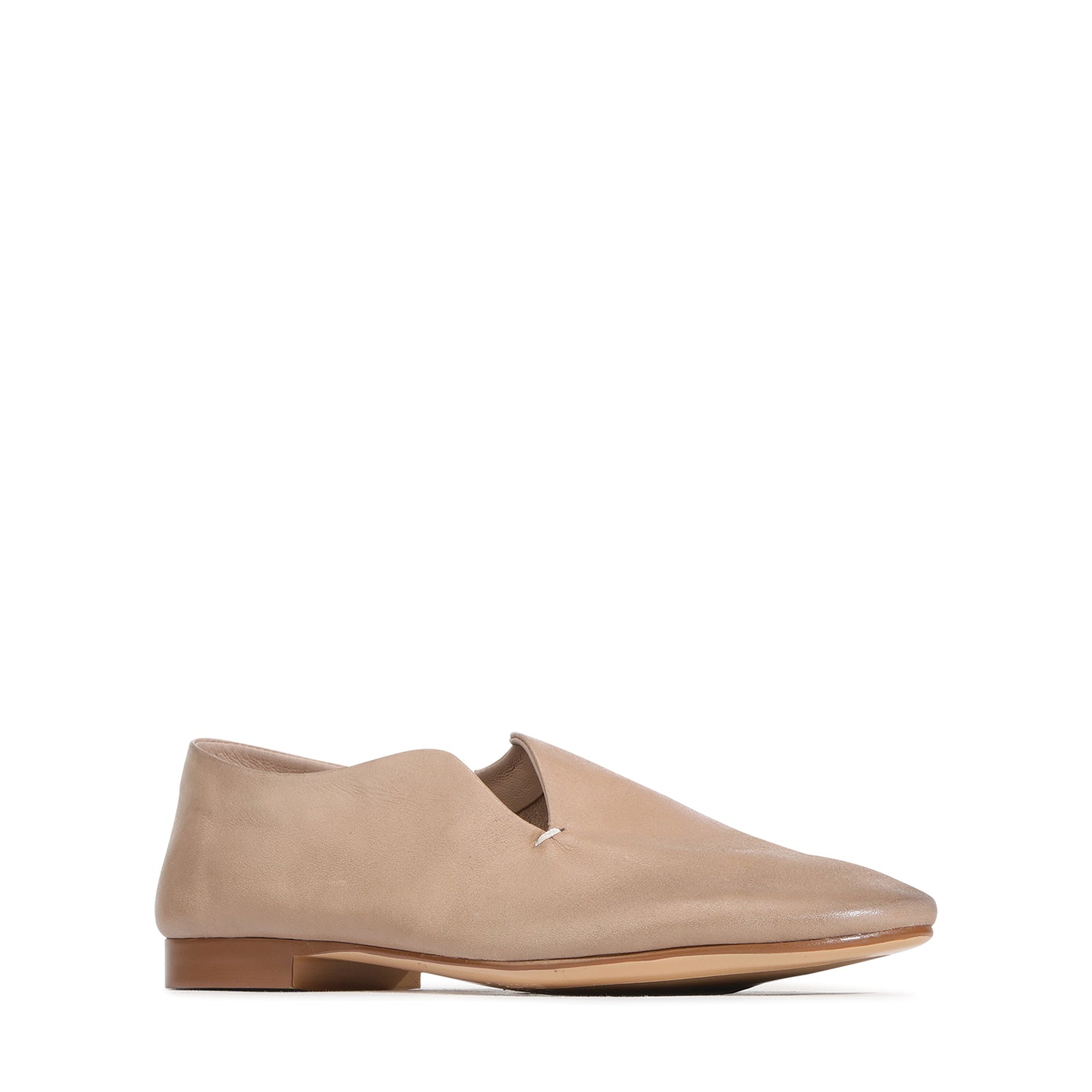 EOS Footwear Tenara Leather Flat in taupe
#Color_taupe