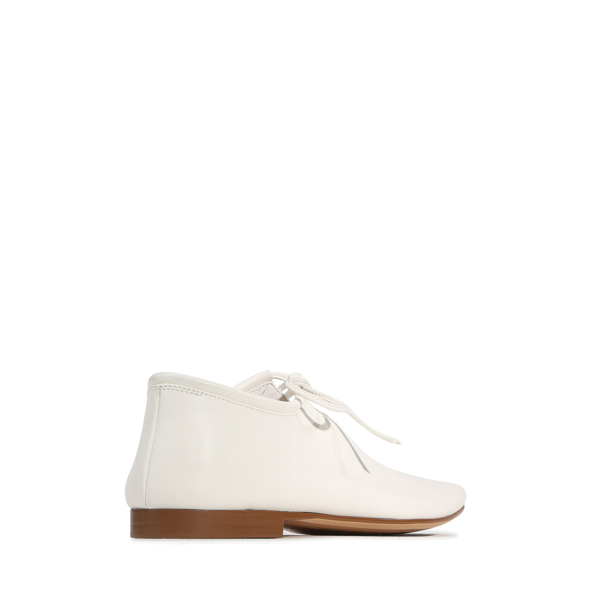 EOS Footwear Tenisha Leather Flat in off-white
#Color_off-white