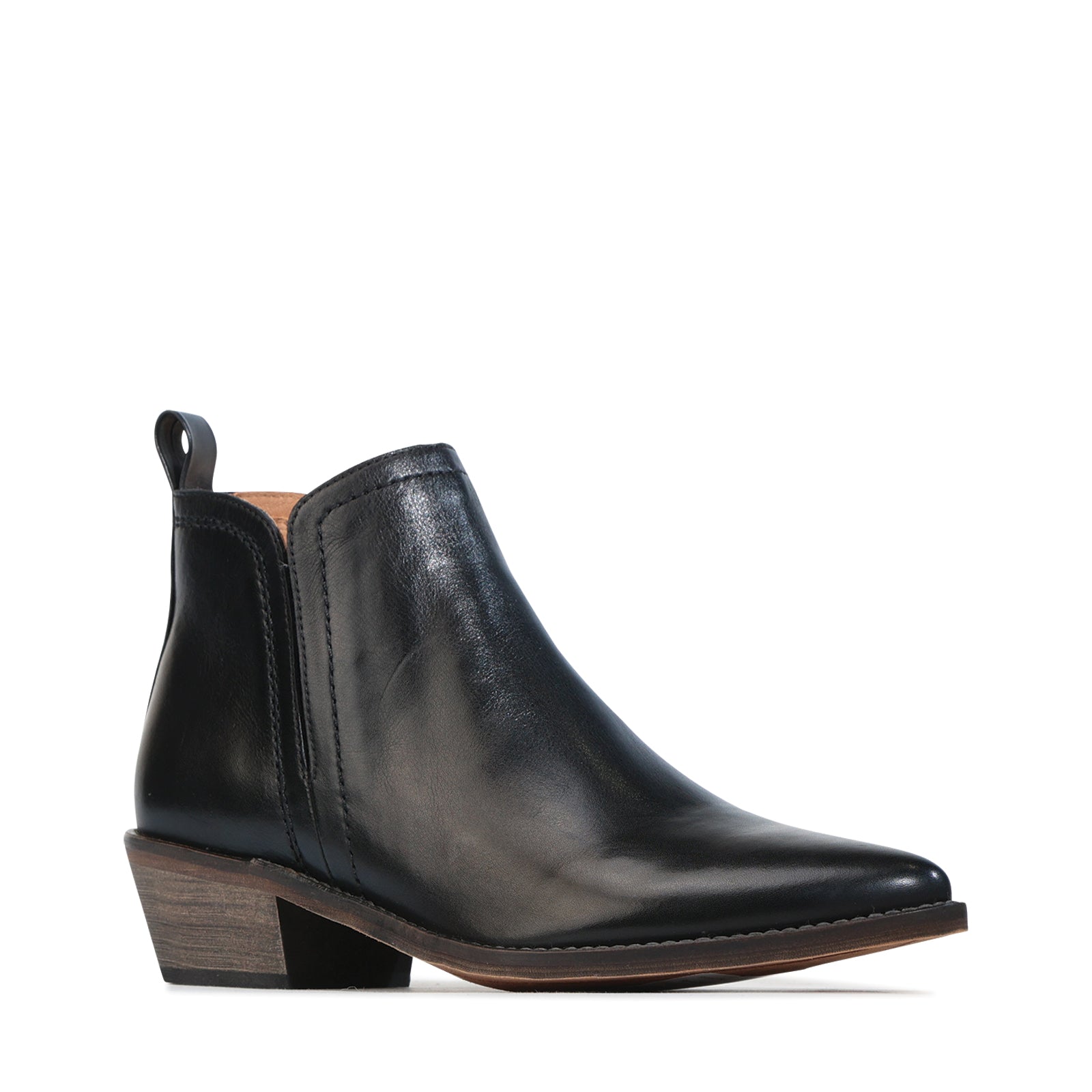 EOS Footwear - ZENN
#color_black