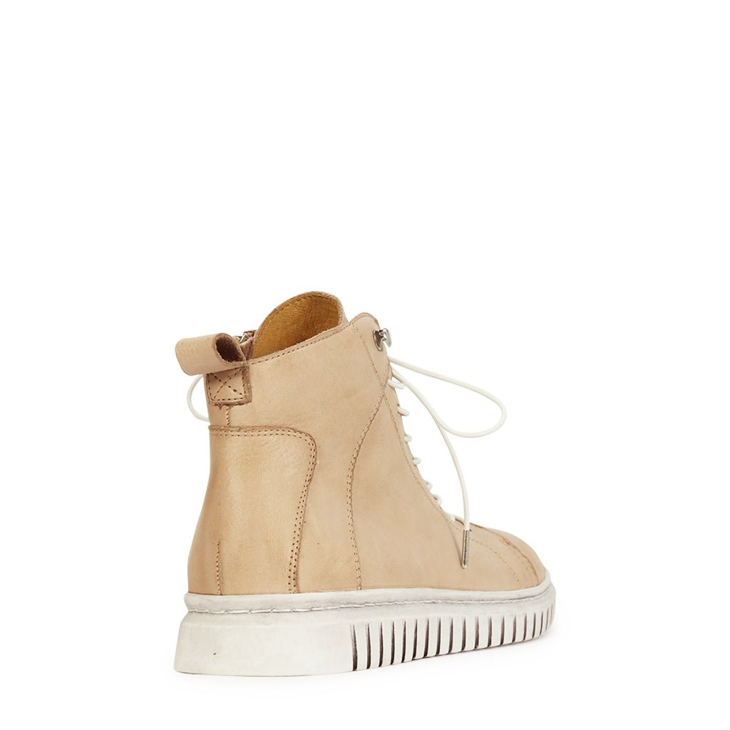 CLARRIE - EOS Footwear - High Sneakers #color_Blush