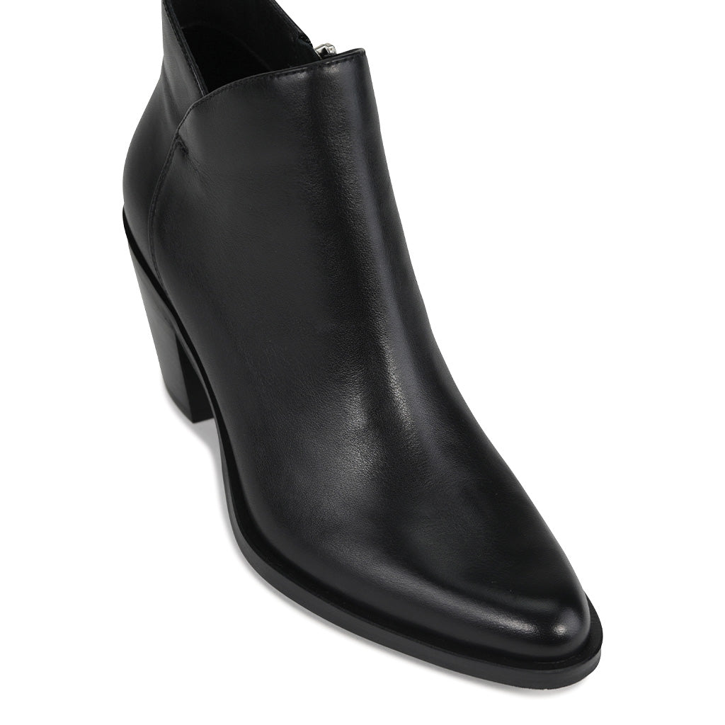 ELLIE - EOS Footwear - #color_black