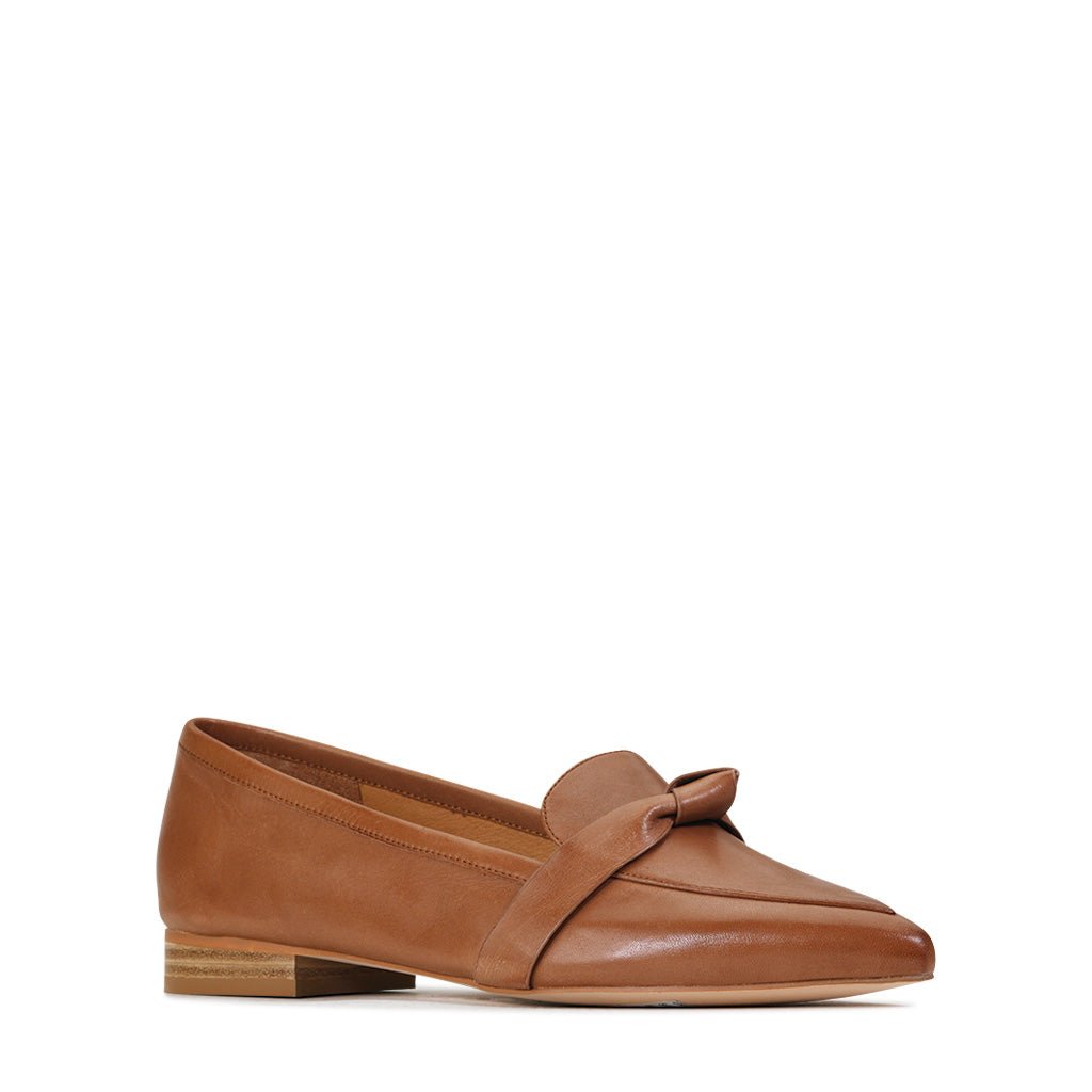 EVERLEE - EOS Footwear - Loafers #color_Brandy
