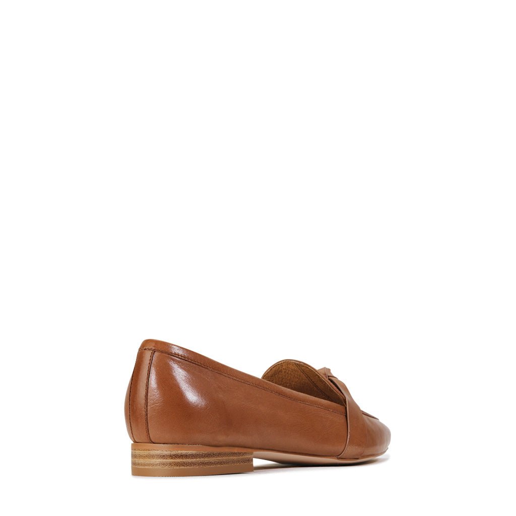 EVERLEE - EOS Footwear - Loafers #color_Brandy