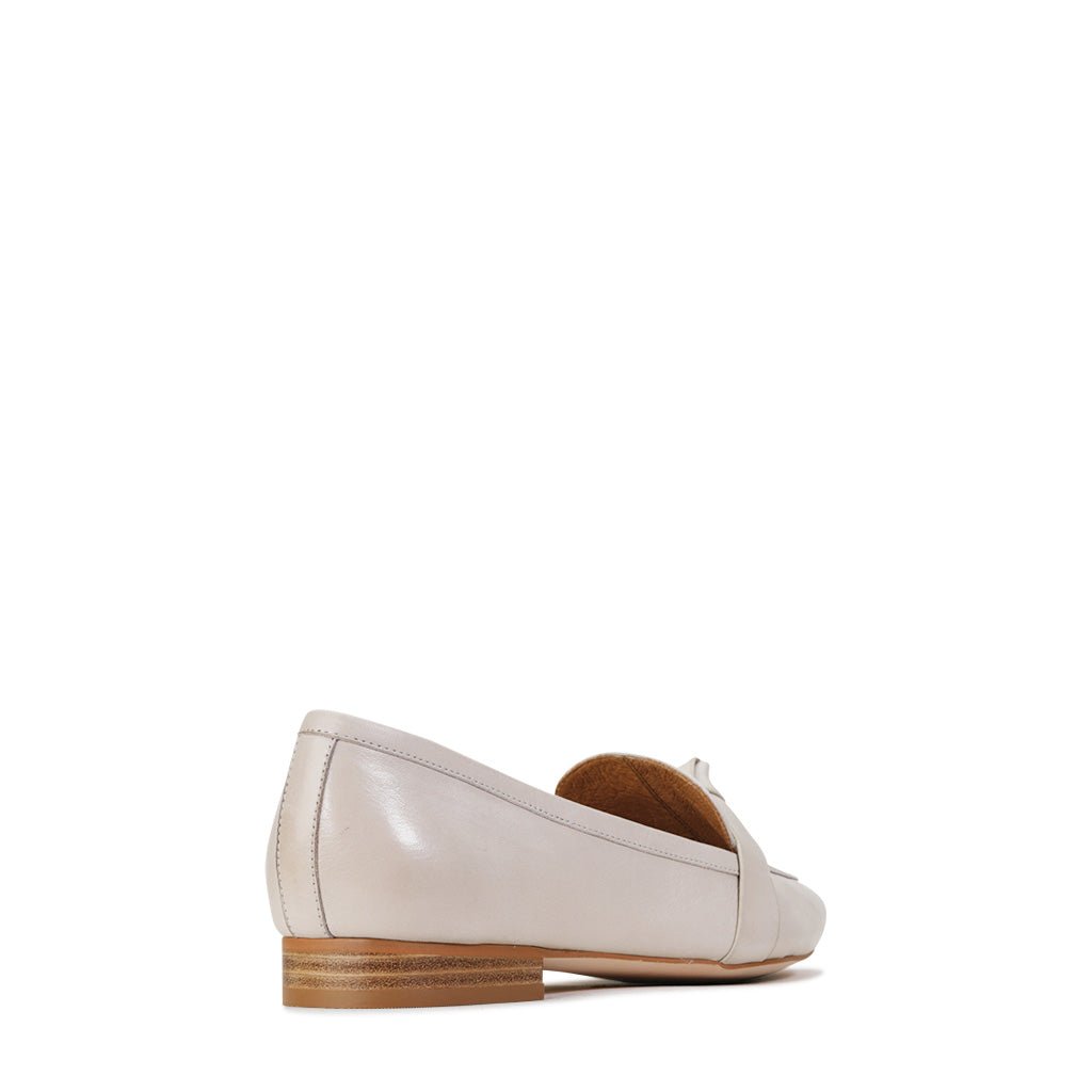 EVERLEE - EOS Footwear - Loafers #color_ivory
