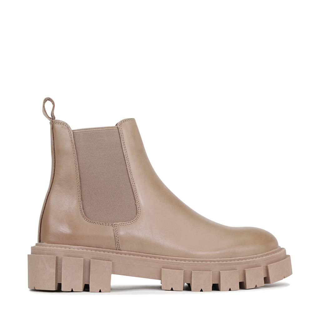 Chelsea store boots taupe