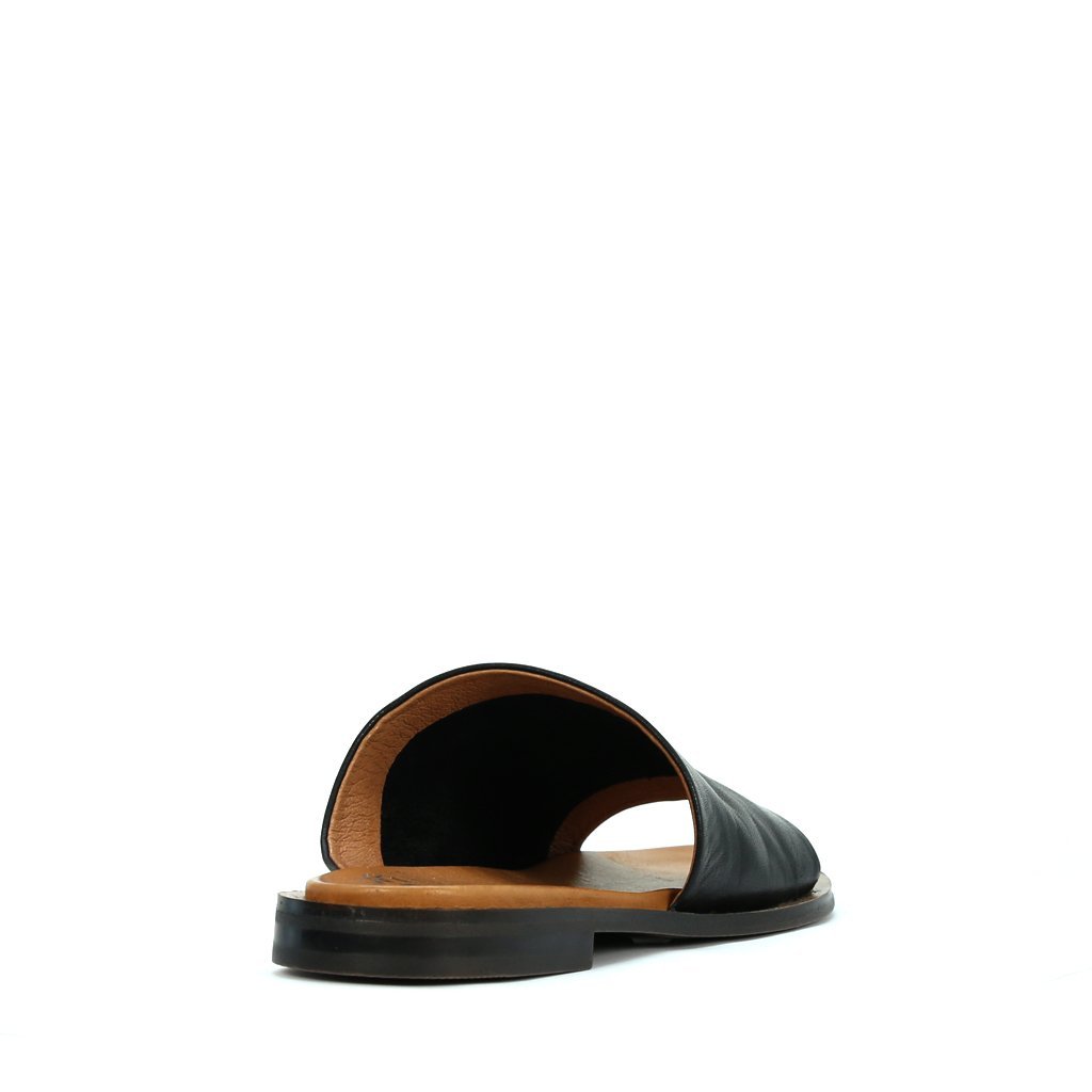 Guppy Leather Slides - EOS Footwear - Slides