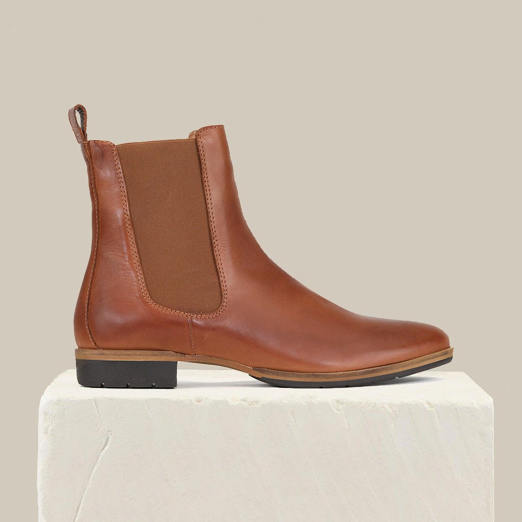 GAZELLE - EOS Footwear - Ankle Boots #color_Chestnut