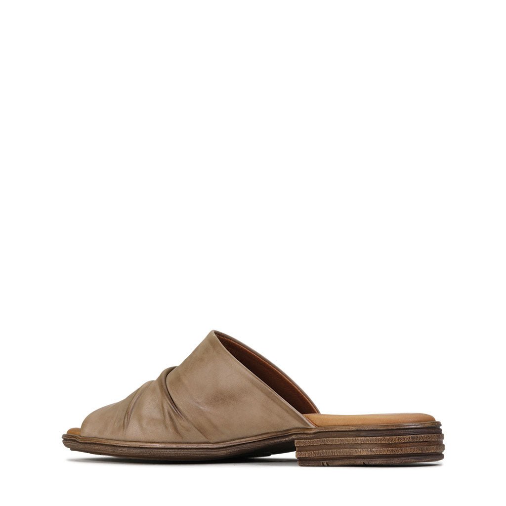 ILO - EOS Footwear - Slides #color_Taupe