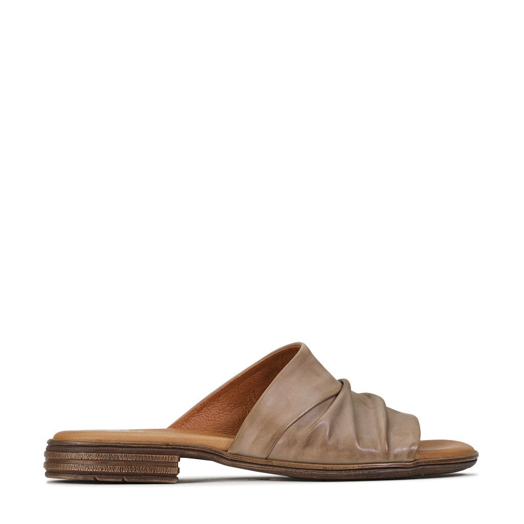 ILO - EOS Footwear - Slides #color_Taupe