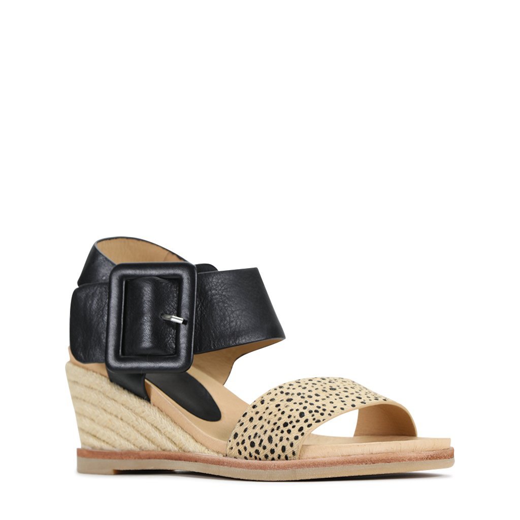 EMPATHY - EOS Footwear - Espadrilles #color_black/tan
