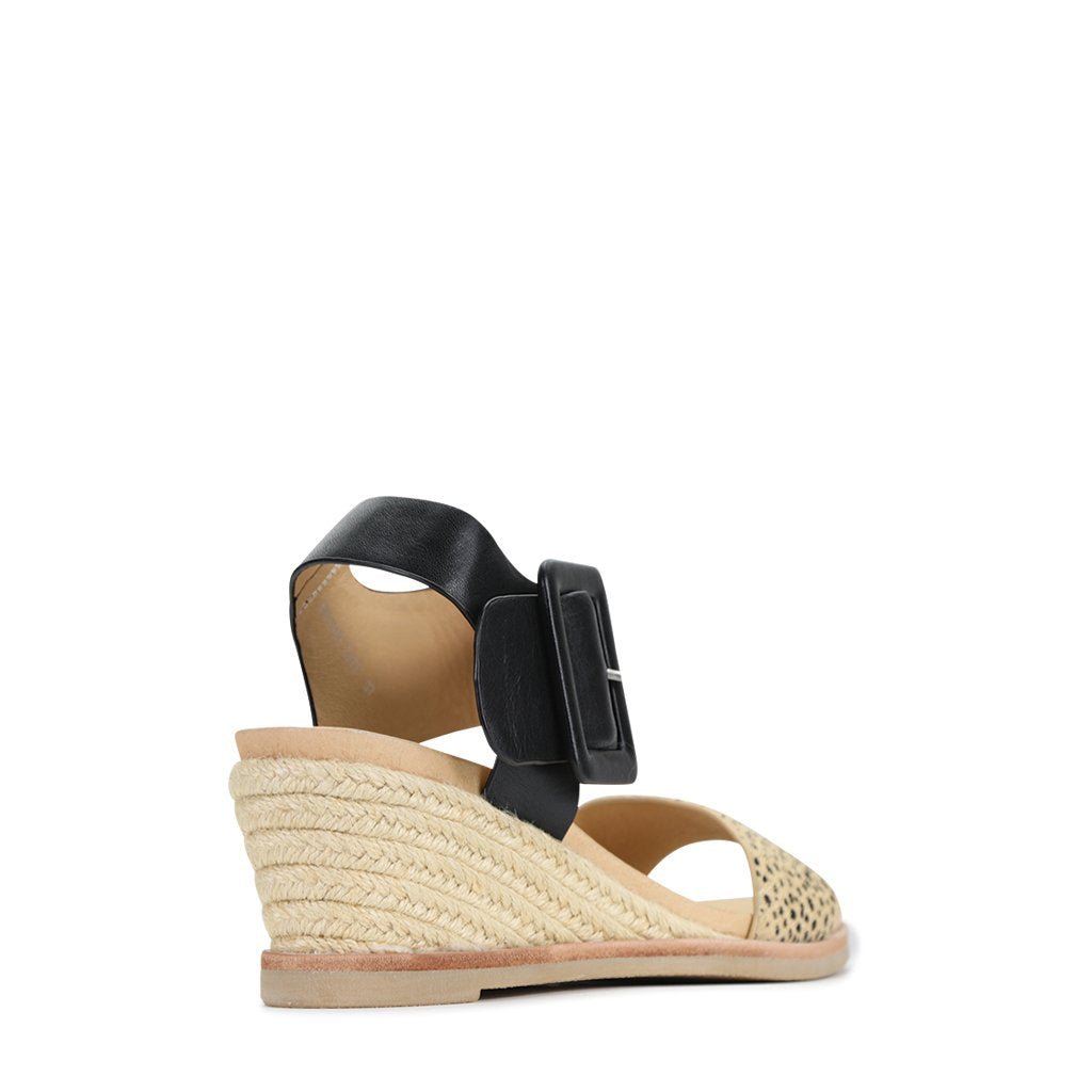 EMPATHY - EOS Footwear - Espadrilles #color_black/tan