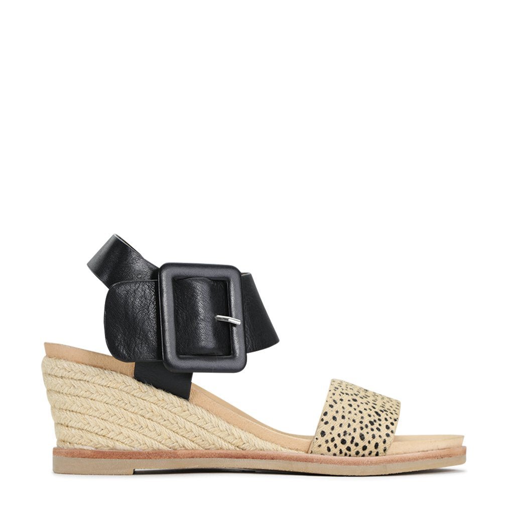 EMPATHY - EOS Footwear - Espadrilles #color_black/tan