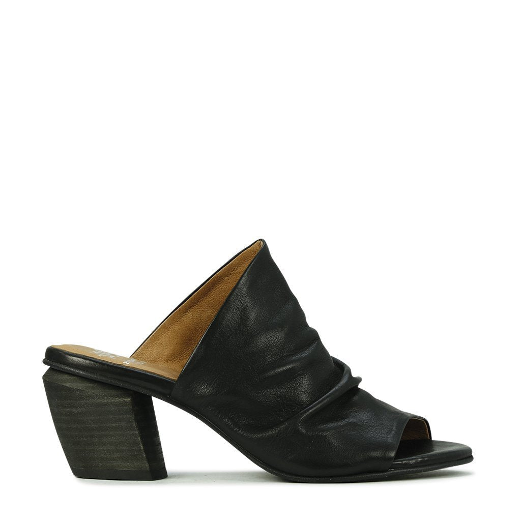 FALLON - EOS Footwear - Slides #color_black