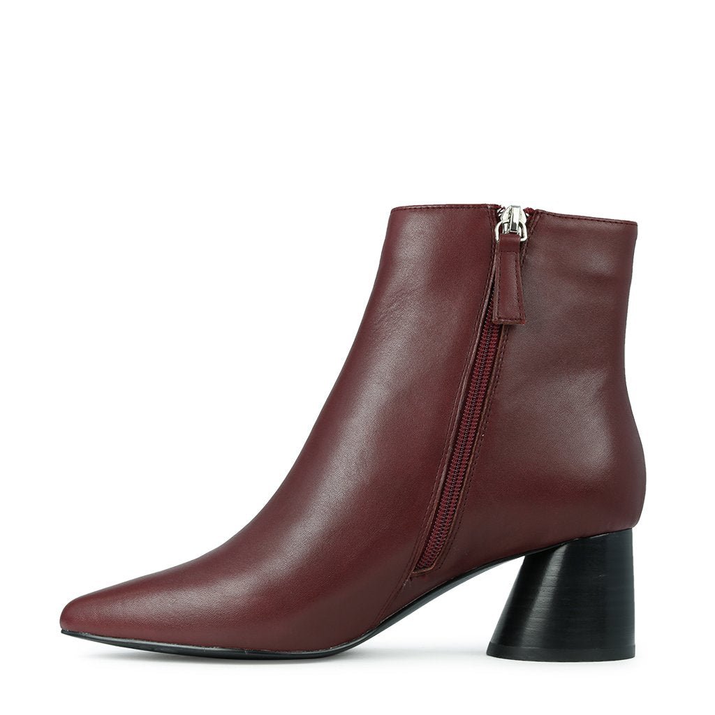 HALLIS1 - EOS Footwear - Ankle Boots #color_Burgundy