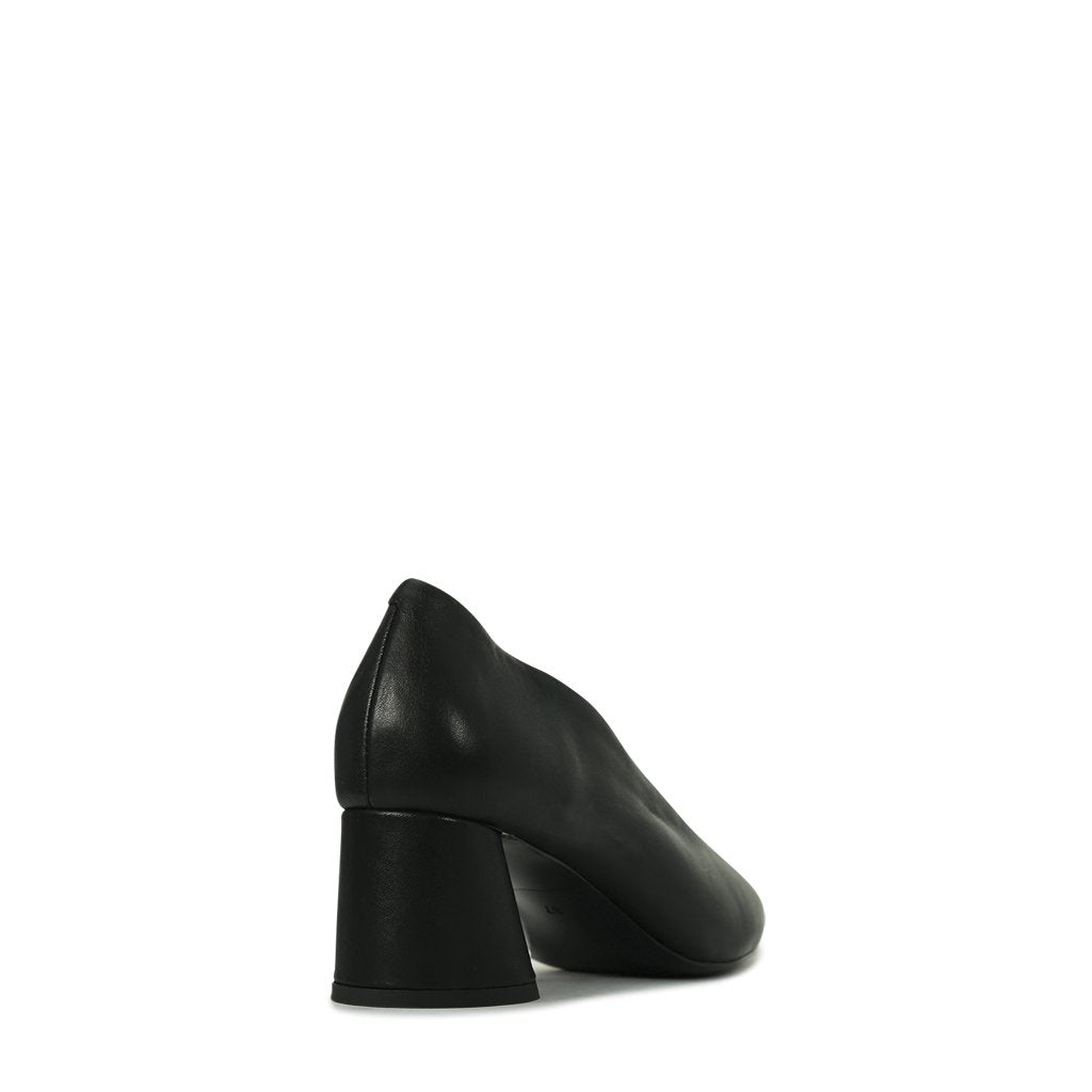 HALOS - EOS Footwear - Pumps #color_Black