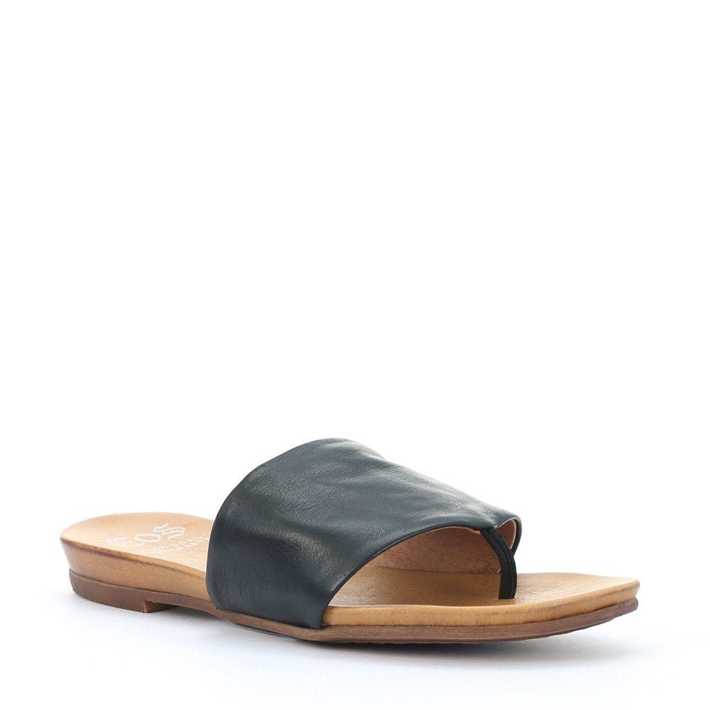LAST - EOS Footwear - Slides #color_Black