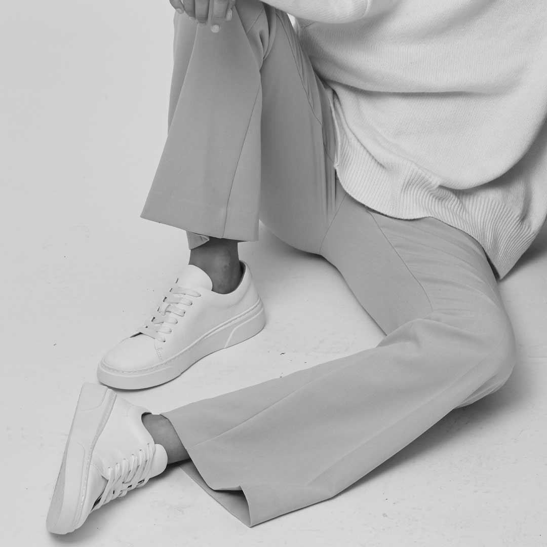 MINIMAL - EOS Footwear - Sneakers #color_Black