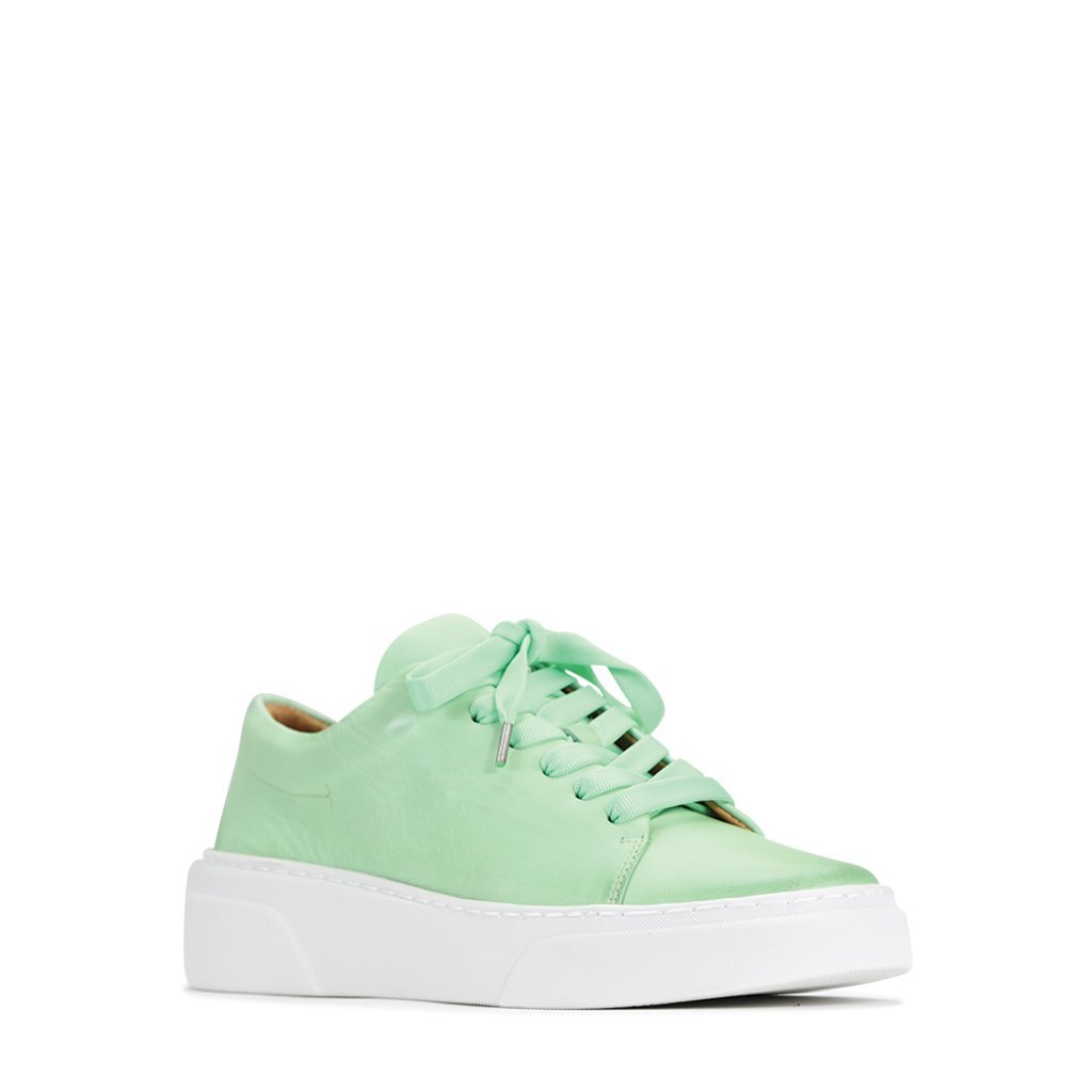 MINIMAL - EOS Footwear - Sneakers #color_Stone