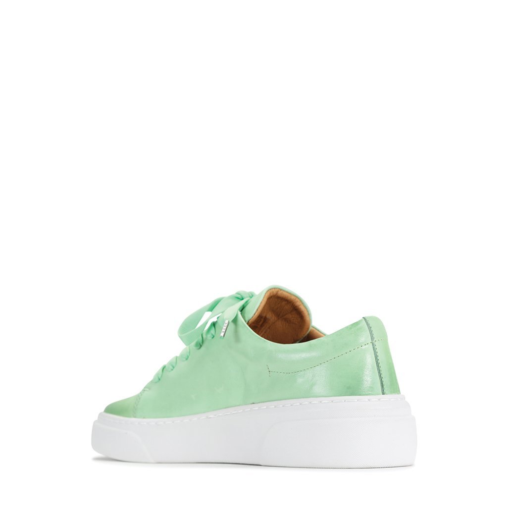 MINIMAL - EOS Footwear - Sneakers #color_Stone