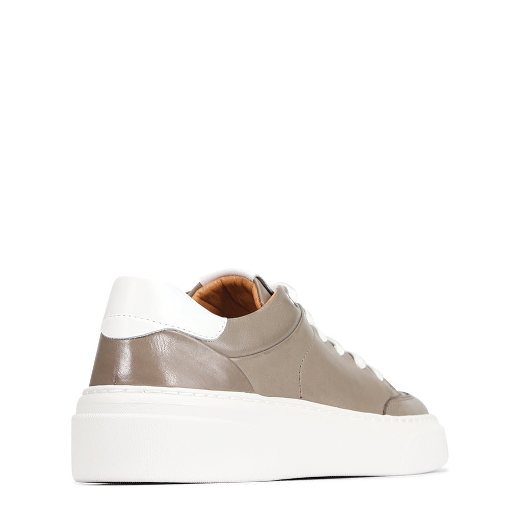 MINSK - EOS Footwear - #color_smoke