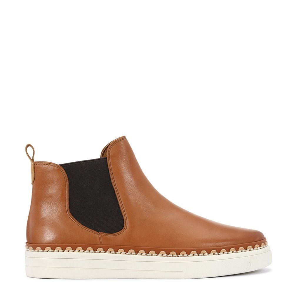 MOORA - EOS Footwear - High Sneakers