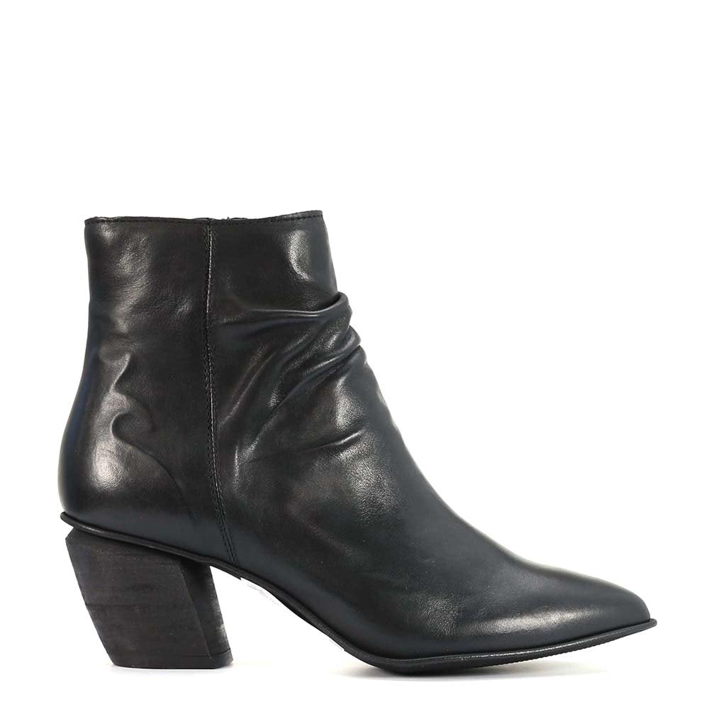 NORTON - EOS Footwear - Ankle Boots #color_Black