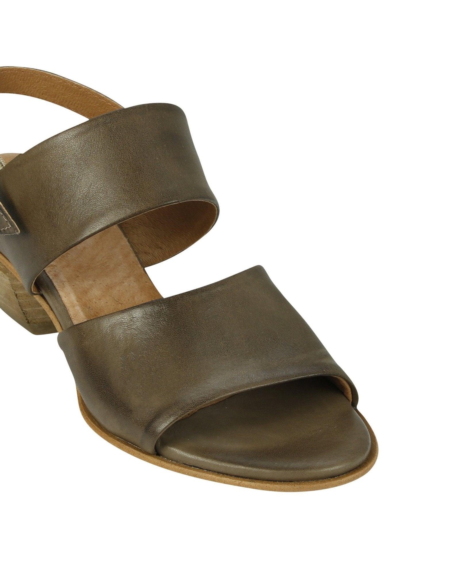 PAOLI - EOS Footwear - Sandals #color_Kangaroo