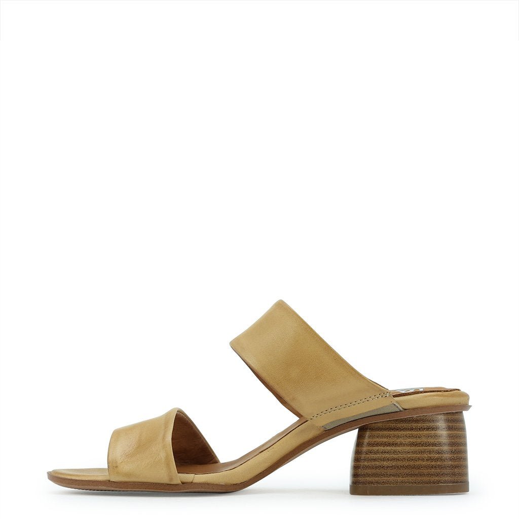 POET - EOS Footwear - Slides #color_Tan