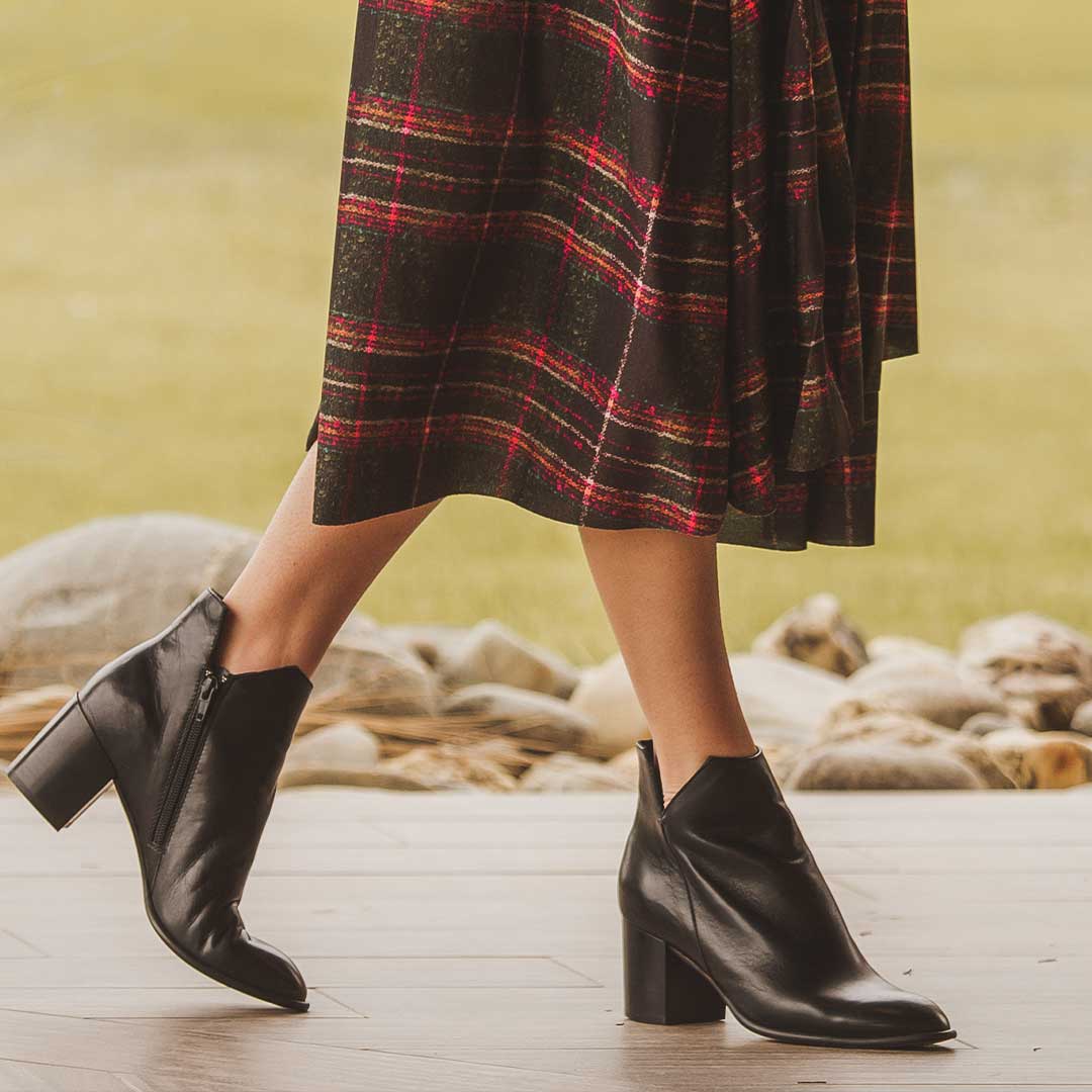 POLLY - EOS Footwear - Ankle Boots #color_Chestnut