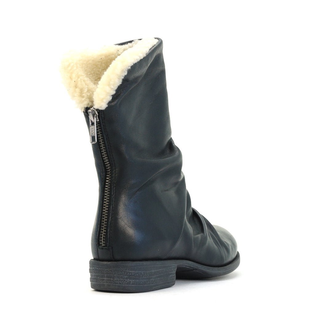 WILP - EOS Footwear - Ankle Boots #color_Black