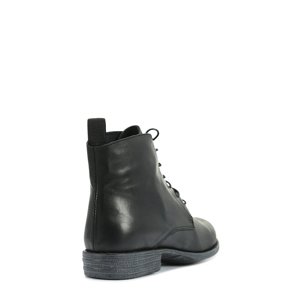 WINTER - EOS Footwear - Ankle Boots #color_Black