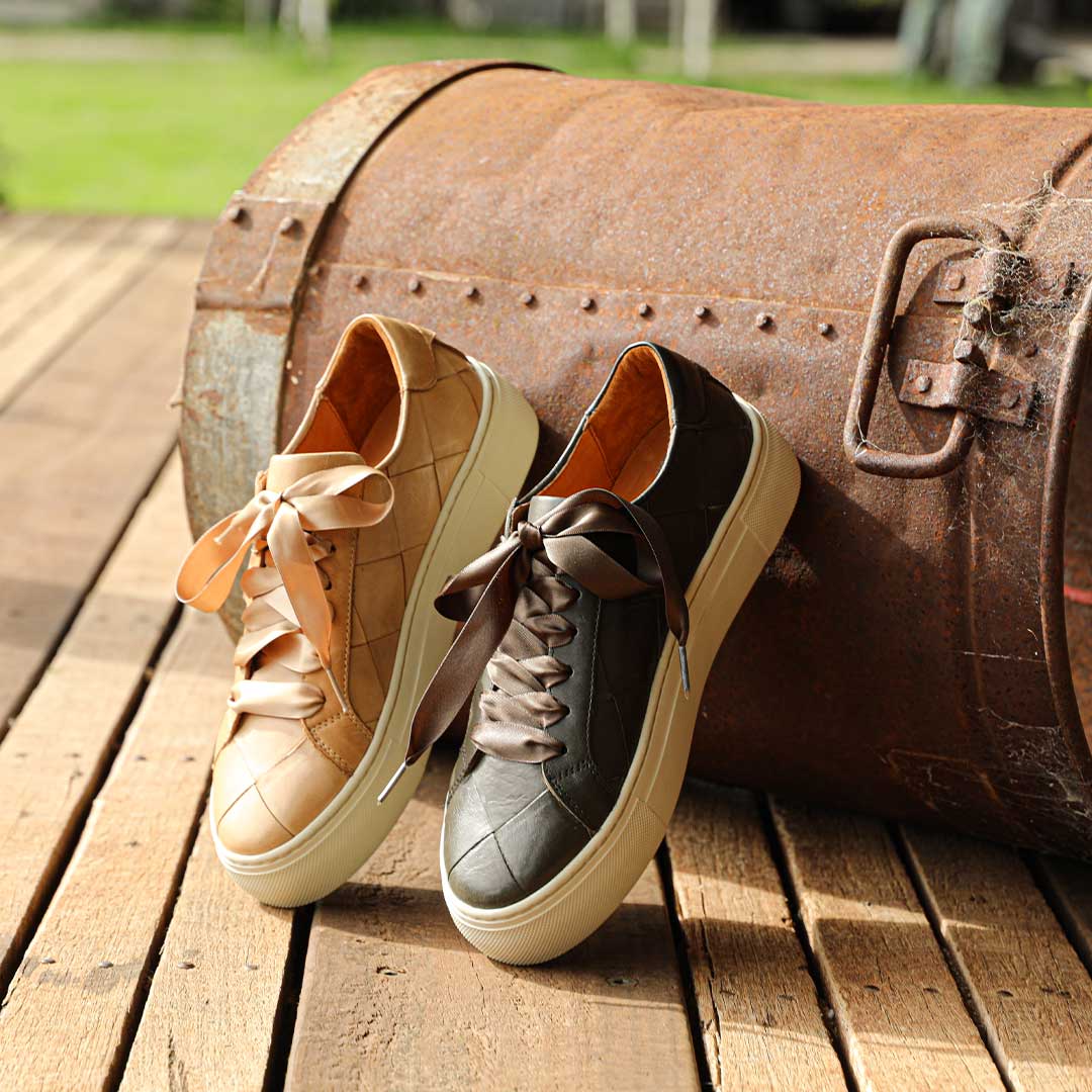 WOVEN - EOS Footwear - #color_Black
