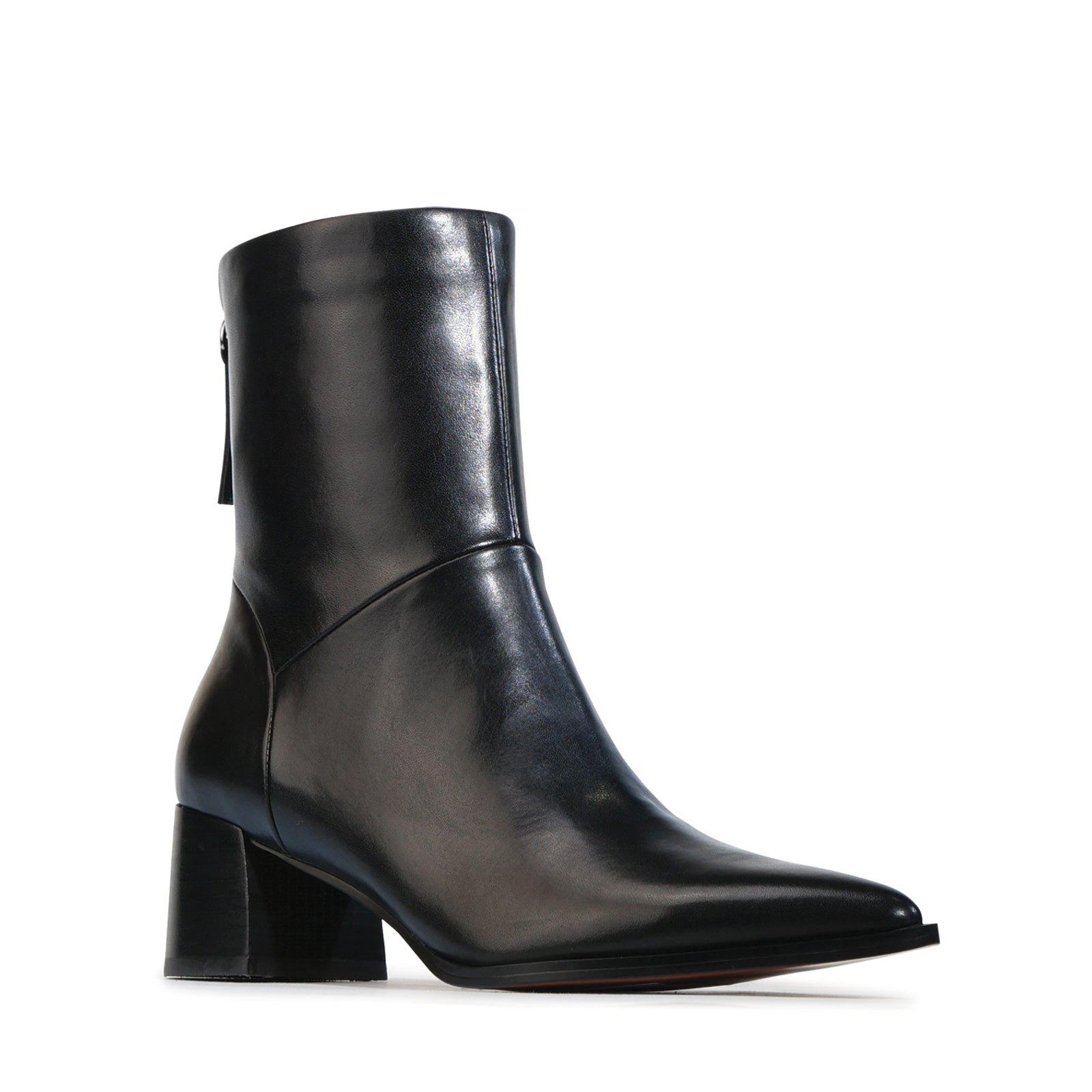 EOS Footwear - AUROA 
#color_black