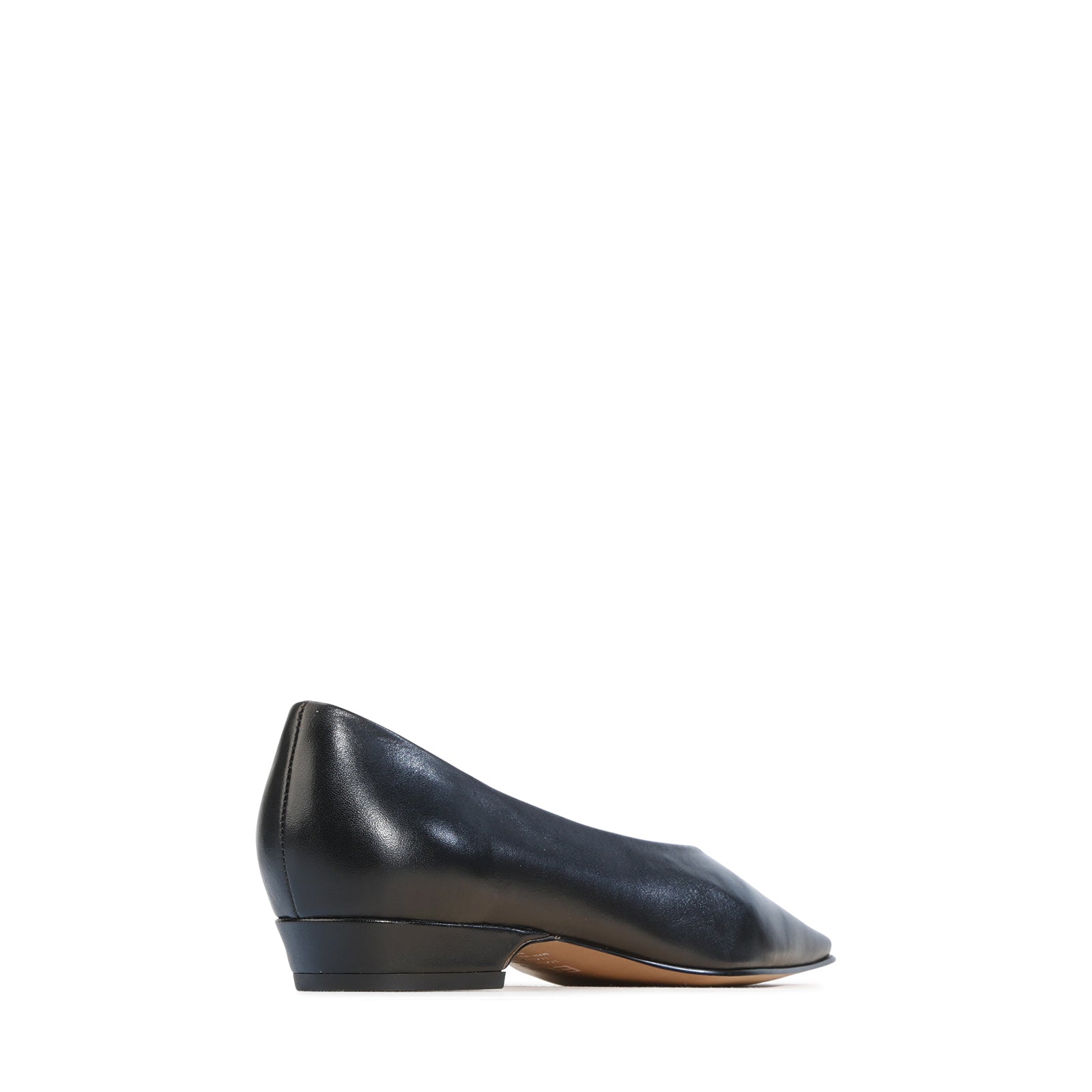EOS Footwear Farin Leather pump in black
#color_Black