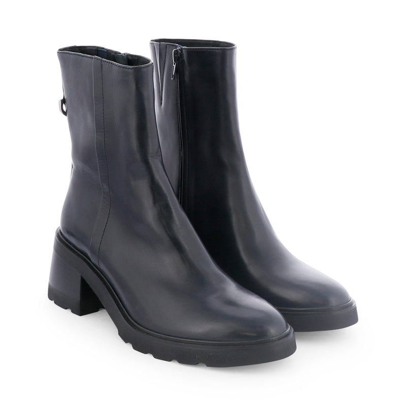 EOS Finley | Women Leather Ankle Boots | Inside zip Boots