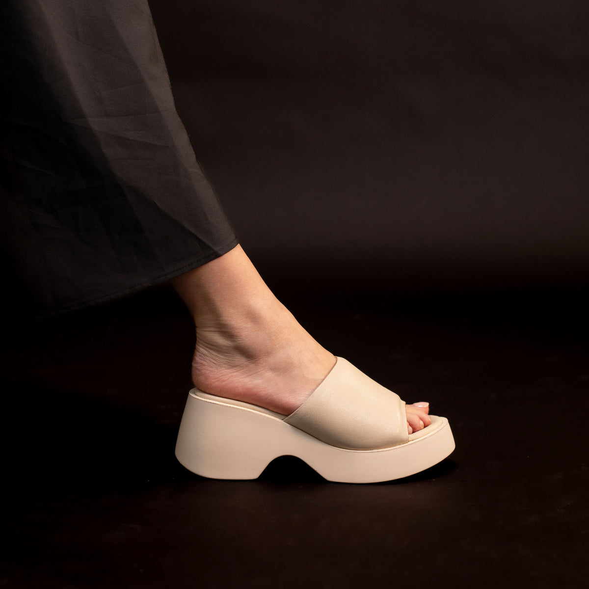 EOS Floria | Women Slide | Padded Mules