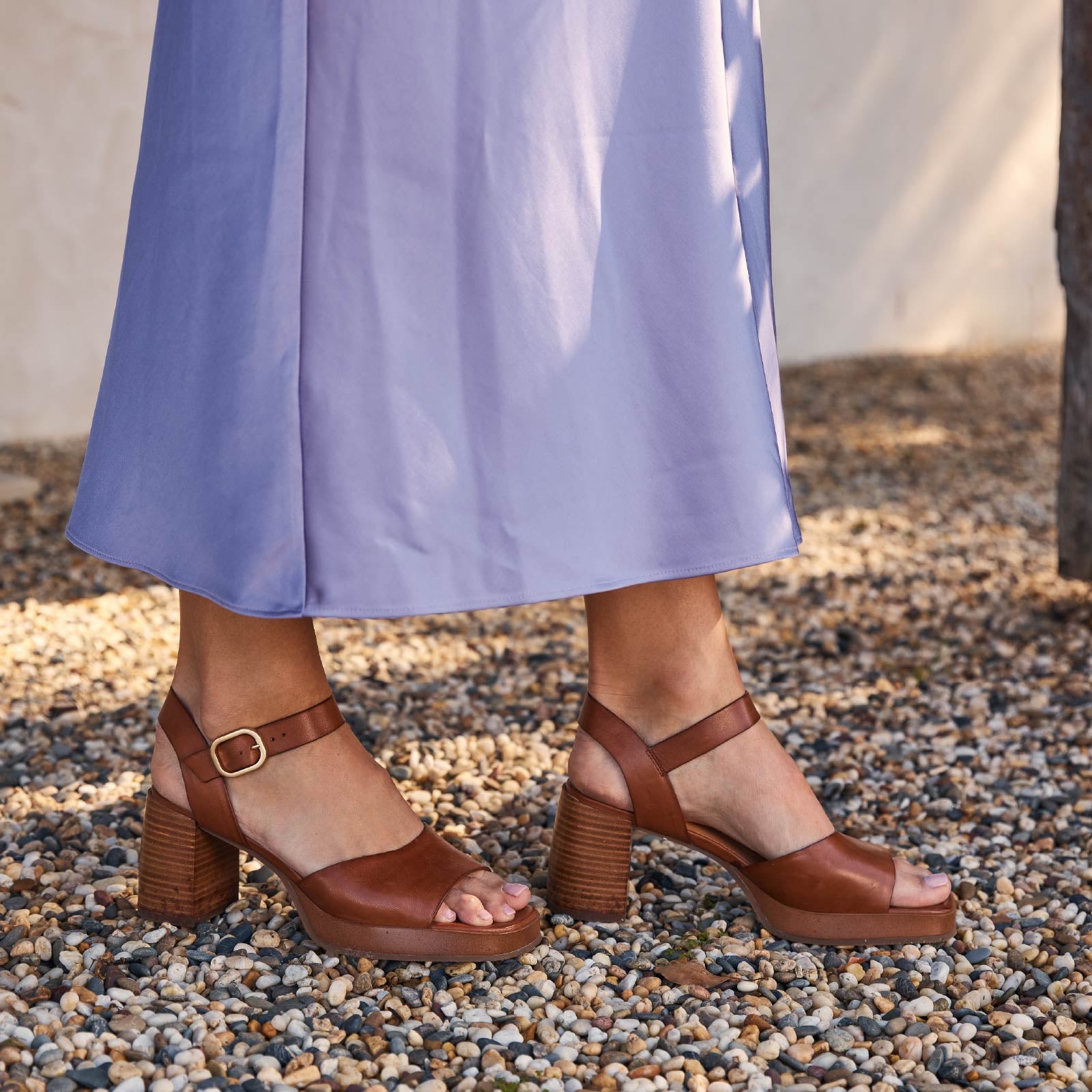 EOS Footwear - IRA 
#color_brandy