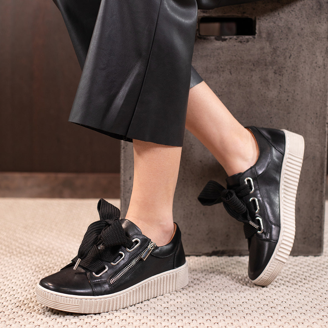 JOVI Classic - EOS Footwear - Sneakers #color_black